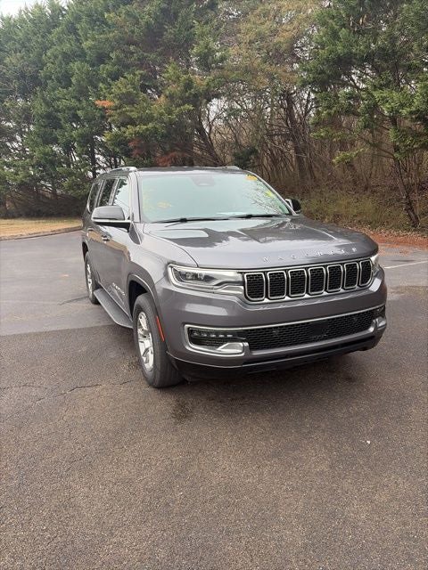 2023 Jeep Wagoneer Base