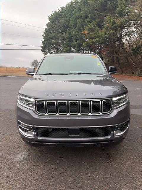 2023 Jeep Wagoneer Base