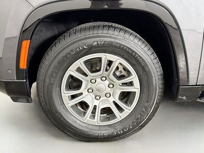 2023 Jeep Wagoneer Base