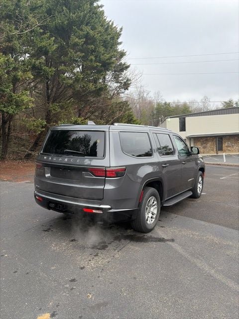 2023 Jeep Wagoneer Base