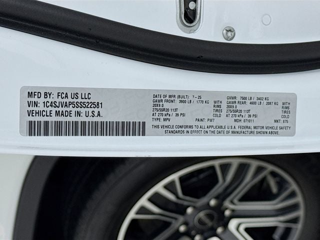 2025 Jeep Wagoneer BASE