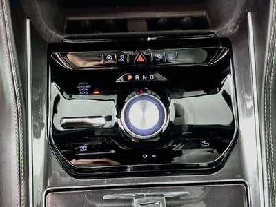 2024 Jeep Wagoneer Base