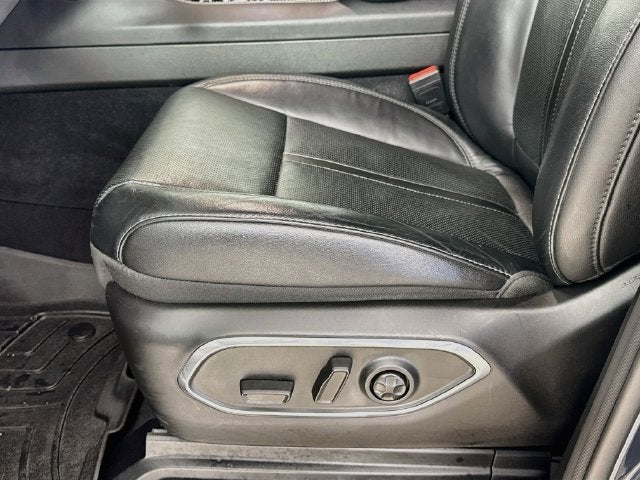 2024 Jeep Wagoneer Base