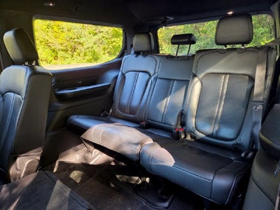 2024 Jeep Wagoneer Base