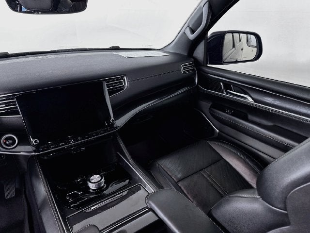 2024 Jeep Wagoneer Base