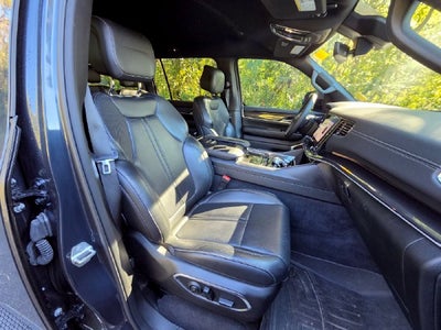 2024 Jeep Wagoneer Base
