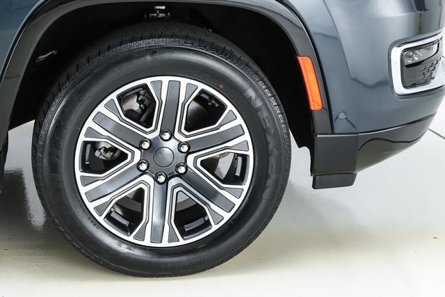 2023 Jeep Wagoneer Series II