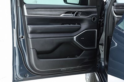 2023 Jeep Wagoneer Series II