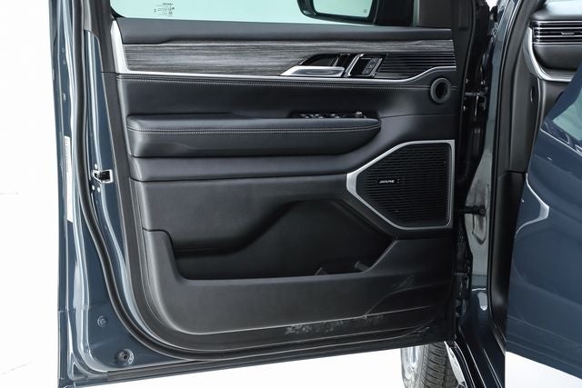 2023 Jeep Wagoneer Series II