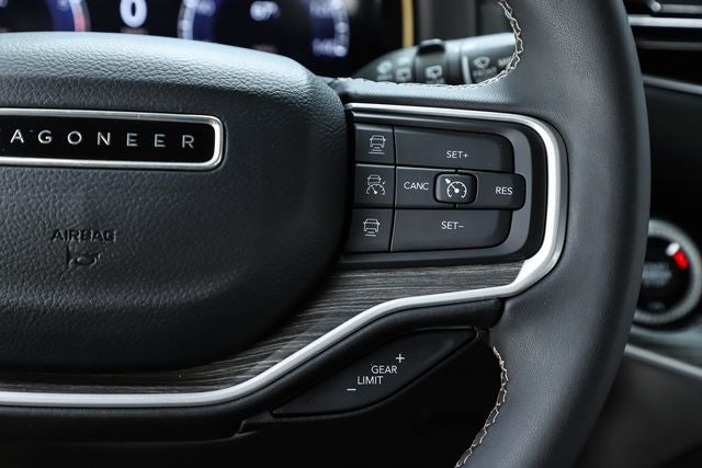 2023 Jeep Wagoneer Series II