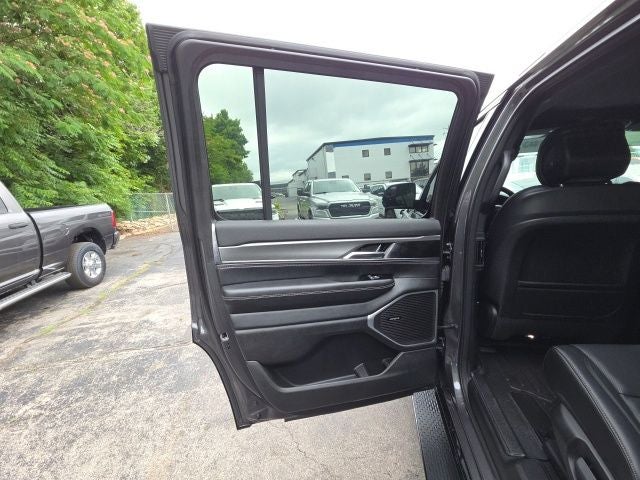 2023 Jeep Wagoneer Series II Carbide