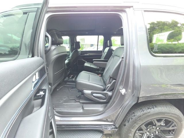 2023 Jeep Wagoneer Series II Carbide