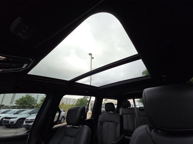 2023 Jeep Wagoneer Series II Carbide