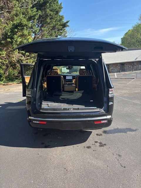 2023 Jeep Wagoneer Series III