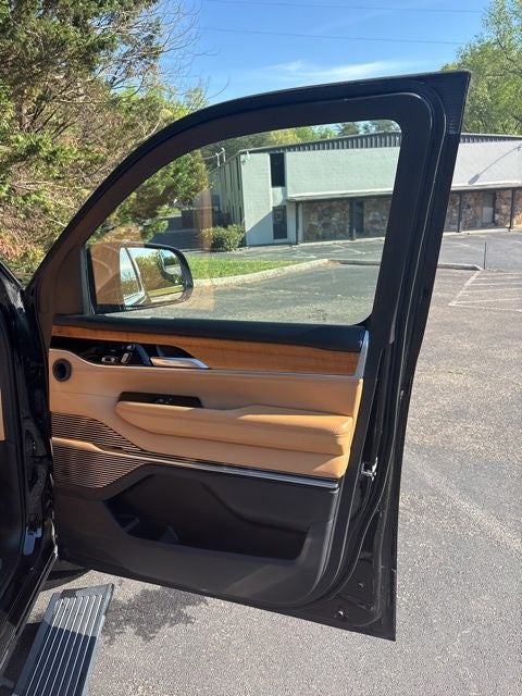 2023 Jeep Wagoneer Series III