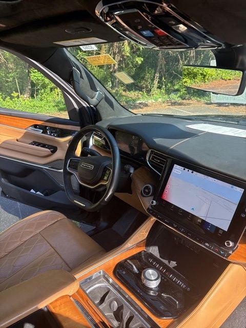 2023 Jeep Wagoneer Series III