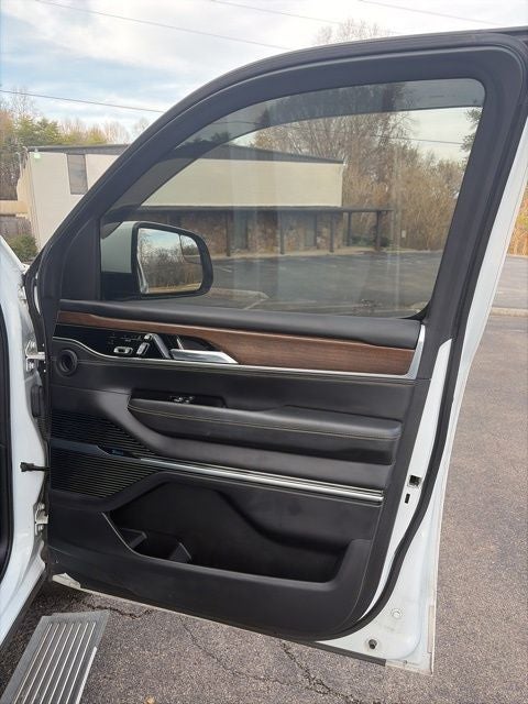 2022 Jeep Grand Wagoneer Series II