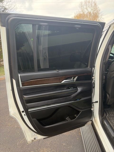 2022 Jeep Grand Wagoneer Series II