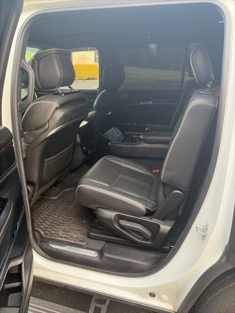 2022 Jeep Grand Wagoneer Series II