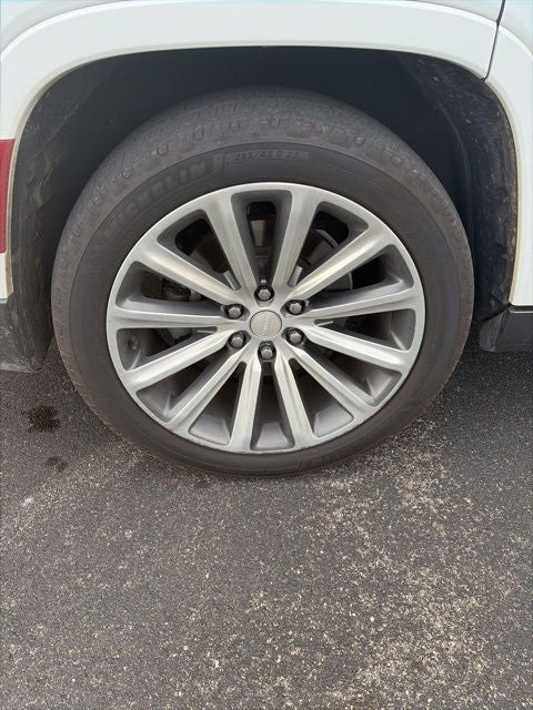 2022 Jeep Grand Wagoneer Series II