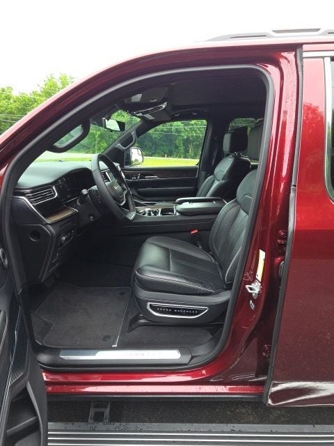 2023 Jeep Grand Wagoneer Series II