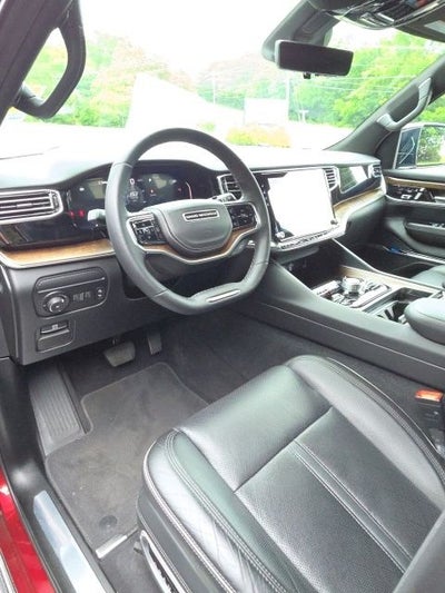 2023 Jeep Grand Wagoneer Series II