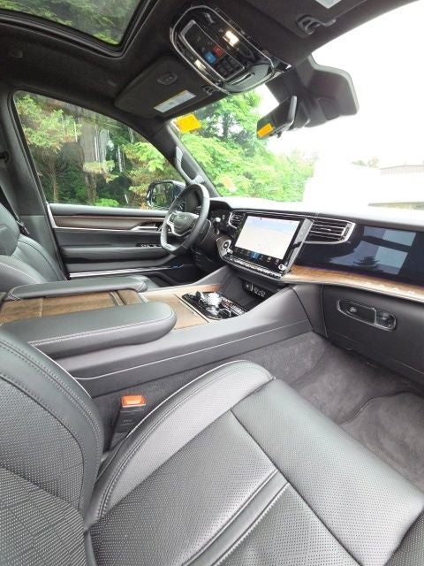 2023 Jeep Grand Wagoneer Series II