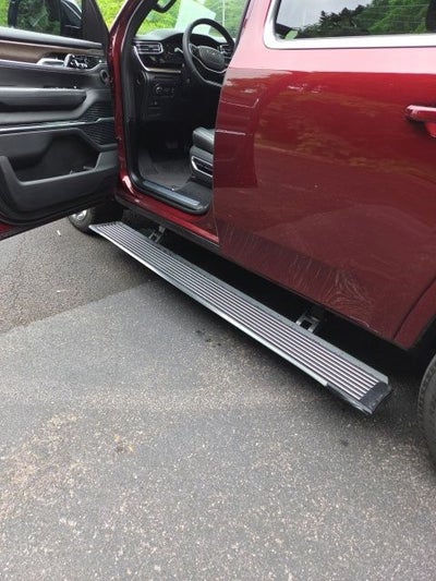 2023 Jeep Grand Wagoneer Series II