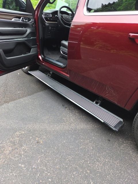 2023 Jeep Grand Wagoneer Series II
