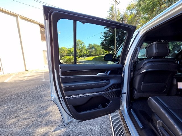 2023 Jeep Grand Wagoneer Series II