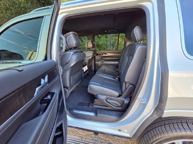 2023 Jeep Grand Wagoneer Series II