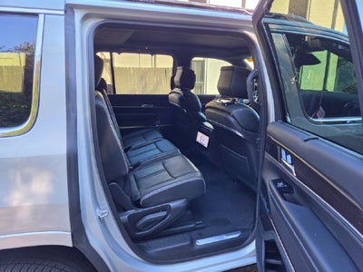 2023 Jeep Grand Wagoneer Series II