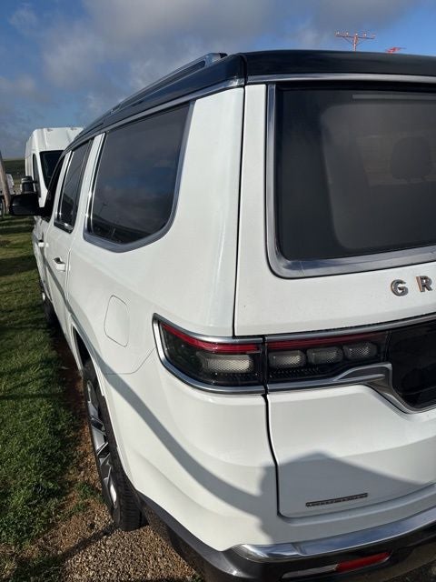2022 Jeep Grand Wagoneer Series III