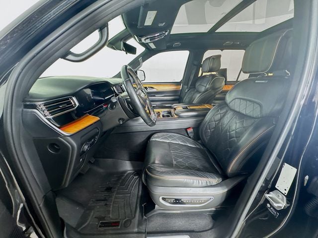 2022 Jeep Grand Wagoneer Series III