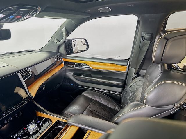 2022 Jeep Grand Wagoneer Series III