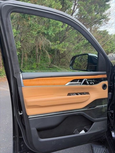 2024 Jeep Grand Wagoneer Series III