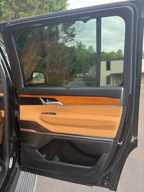 2024 Jeep Grand Wagoneer Series III