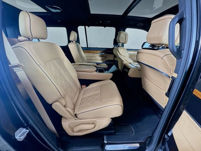 2024 Jeep Grand Wagoneer Series III