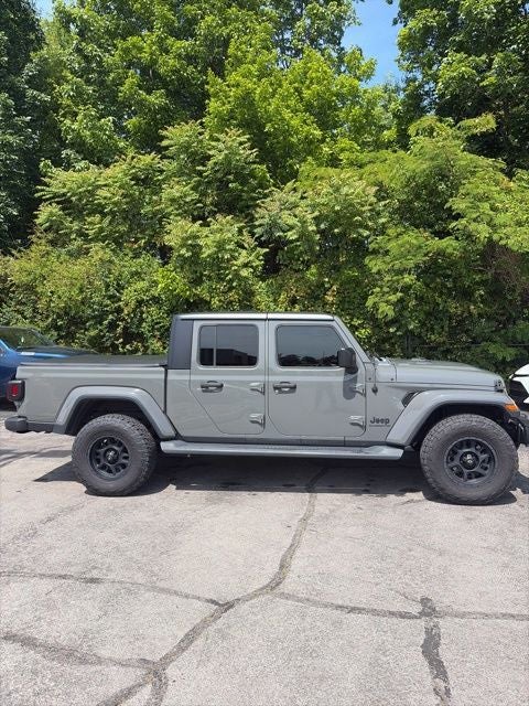 2021 Jeep Gladiator Overland