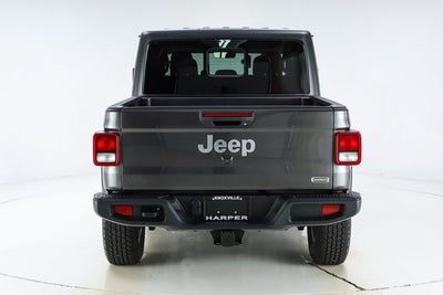 2023 Jeep Gladiator Overland