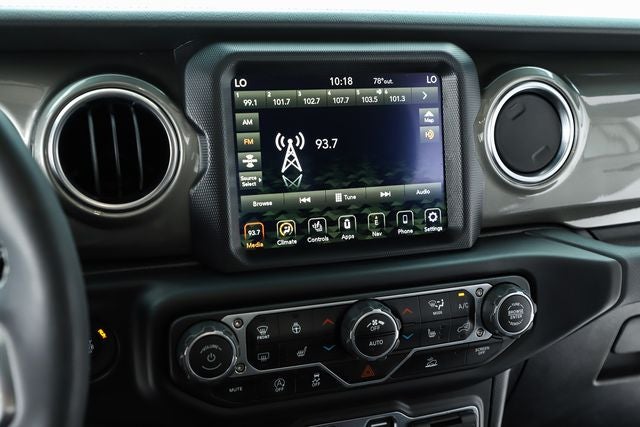 2023 Jeep Gladiator Overland