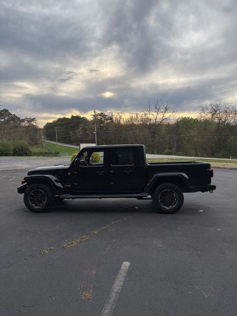 2023 Jeep Gladiator Overland