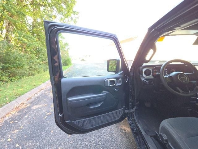 2025 Jeep Gladiator Sport S