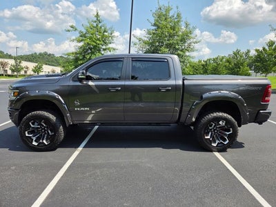 2022 RAM 1500 Laramie BLACK WIDOW