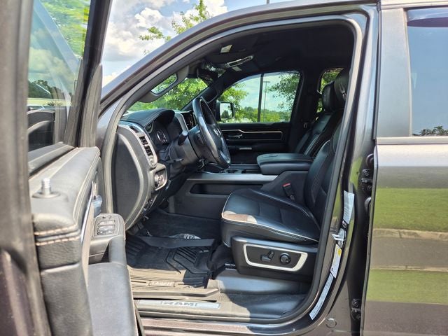 2022 RAM 1500 Laramie BLACK WIDOW