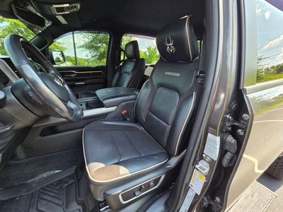 2022 RAM 1500 Laramie BLACK WIDOW