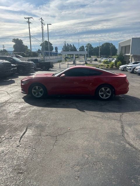 2017 Ford Mustang V6