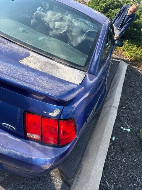 2004 Ford Mustang V6