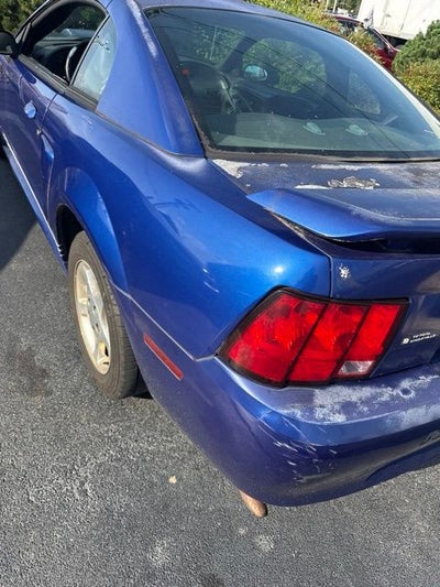 2004 Ford Mustang V6