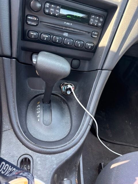 2004 Ford Mustang V6